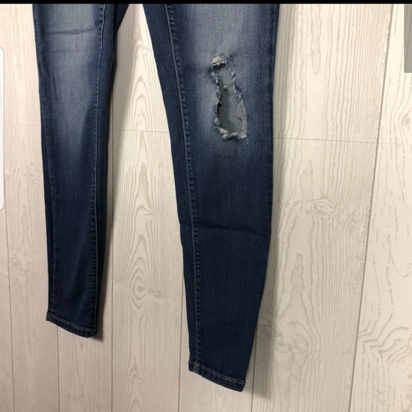 Torrid Sky High Skinny Jean Premium Stretch Medium - Picture 7 of 10